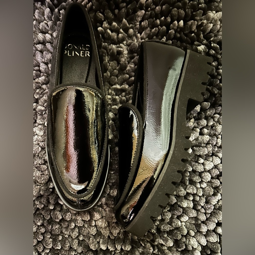 Brand new Donald Pliner Eclipse Patent Leather Loafers Size 5.5 & 8.5 - Picture 8 of 14